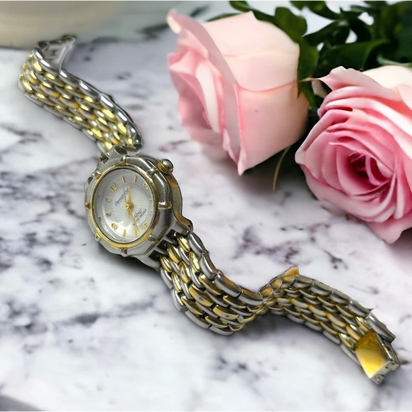 Armitron Now Watch Women’s Two Tone Gold Tone Silver Tone Quartz Works - Picture 1 of 8